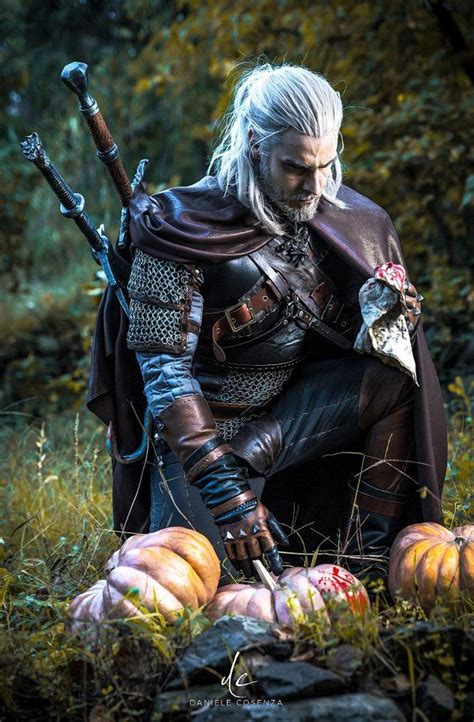 The Witcher 3 Geralt Cosplay in All Its Bearded Glory