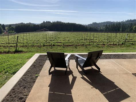 Flagship Wine Tour Package | Oregon Wine Tours & Tastings