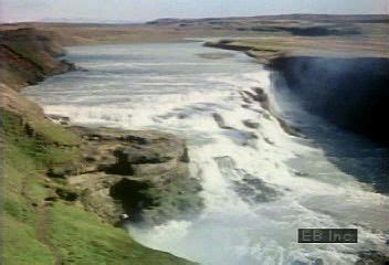 Role of differential erosion in waterfall formation | Britannica