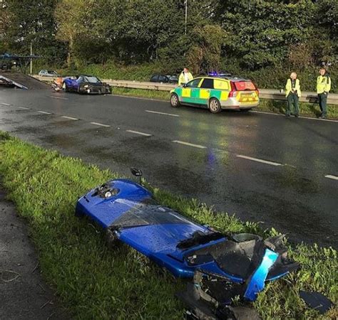 Pagani Zonda PS 760 Loses Its Nose in Brutal UK Crash - autoevolution