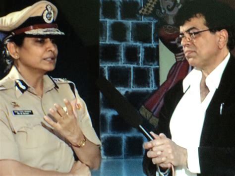 CHIP OF THE OLD BLOG: A day in the life of Sanjay Dutt at Yerwada Jail ....