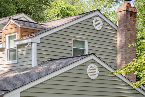 8 Vinyl Siding Colors That'll Never Go Out of Style | The Family Handyman