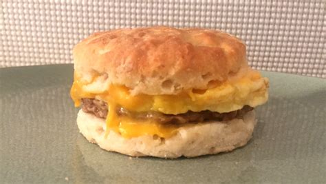 Jimmy Dean Sausage, Egg & Cheese Biscuit Sandwiches Review – Freezer ...