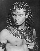 Yul Brynner - Wikipedia