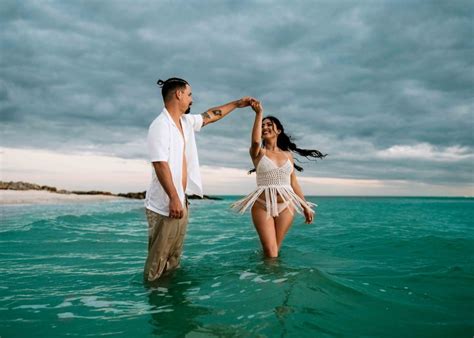 Miami Beach Couple Photographer - chasingcreativemedia.com