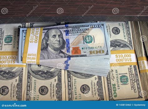 0 Dollar Bills Stacks - Stacks Of Money On The Table Stock Photography ...