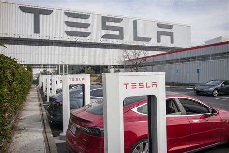 Suspicious Death at Tesla Factory Ruled a Homicide by Police - Newsweek