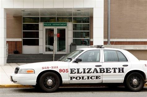 Elizabeth police lieutenant charged with not reporting 'mooning ...