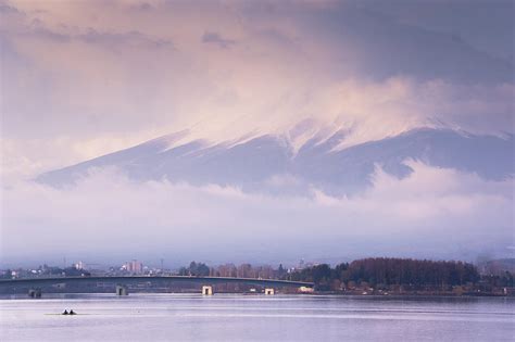 Lake Kawaguchi by David Zhang