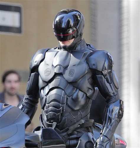 Robocop 2014 Making of the Suit - Video | Robocop, Superhero, Sci fi suit