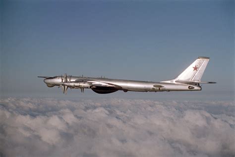 TU-95 Bear bomber aircraft - 25423 | A United Soviet Sociali… | Flickr