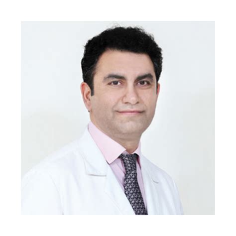 Dr. Bhushan Nariani: Orthopedic Surgeon in Delhi | Safartibbi