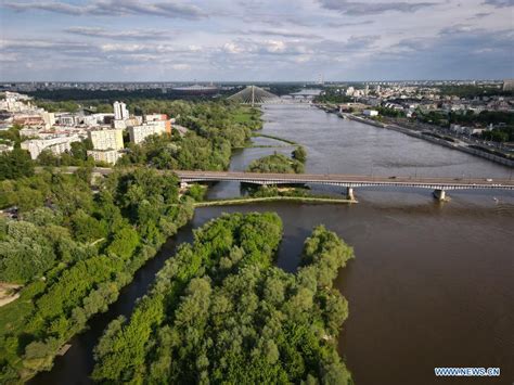 Aerial view of Vistula river in Warsaw, Poland - Xinhua | English.news.cn