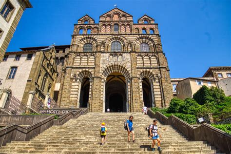 Le Puy-en-Velay Cathedral (Le Puy-en-Velay, 11th century-13th century ...