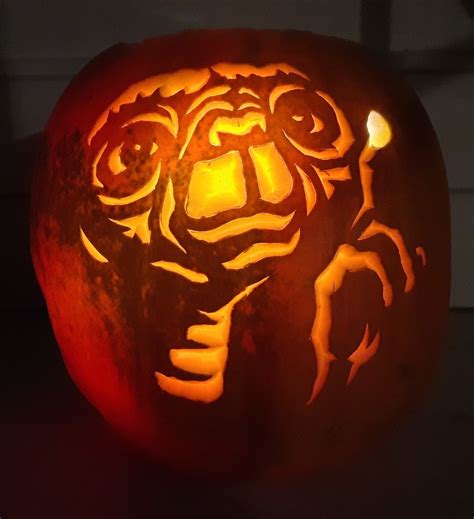 E.T. pumpkin – Geek stuff