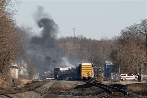 Ohio train derailment underscores the dangers of the plastics boom | Grist