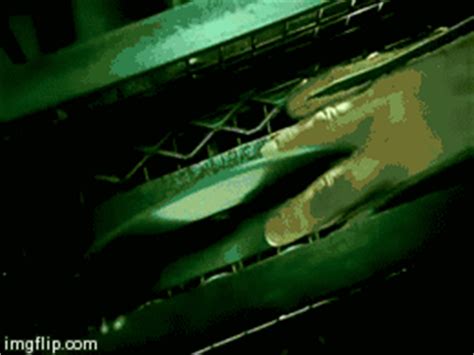 Top 10 "Saw" traps I would like to be in the least | Horror Amino