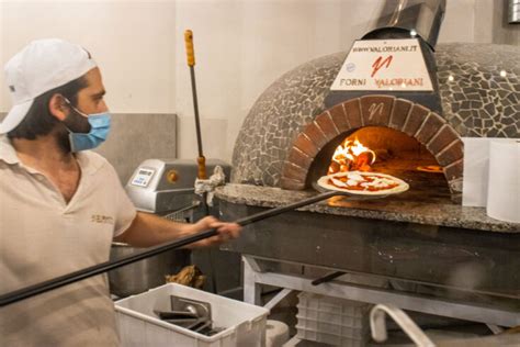 Best Pizza in Rome: 10 Pizzerias Not to Miss