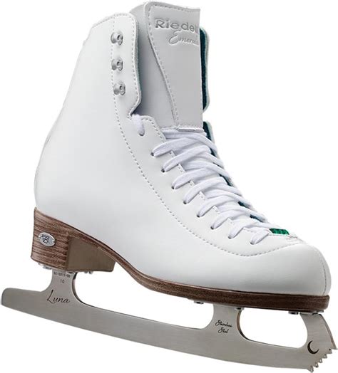 Top 7 Best Ice Skates For Beginners in 2021 [REVIEWS]