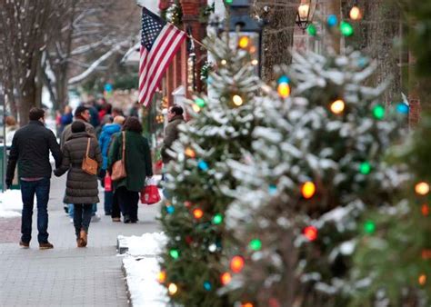 Stockbridge Main Street at Christmas Recreation - Stockbridge Chamber ...