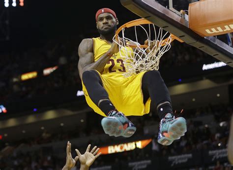 Lebron James Cleveland Cavaliers Dunk