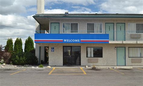 Pet Friendly Hotels in Billings, Montana accepting Dogs and Cats