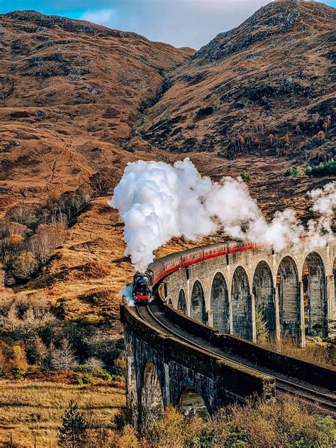 How to find the Glenfinnan Viaduct viewpoint and see the Harry Potter ...