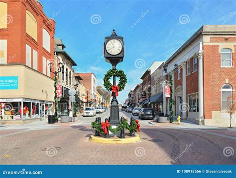 Downtown Cape Girardeau, Missouri, Editorial Photo - Image of christmas ...