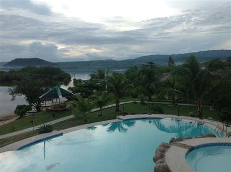 jacuzzi pool - Picture of Moalboal Beach Resort - TripAdvisor