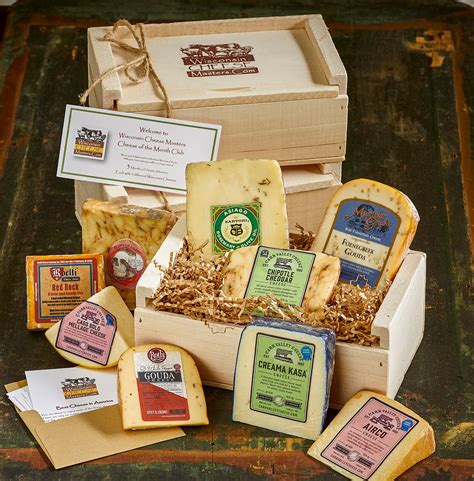 Cheese Of The Month Club - Wisconsin Cheese Masters