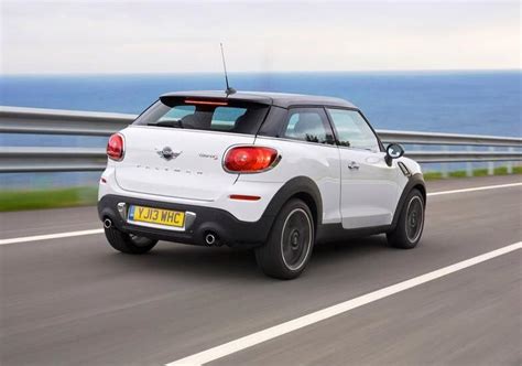 Mini Paceman = Cooper S in white with a black roof www ...