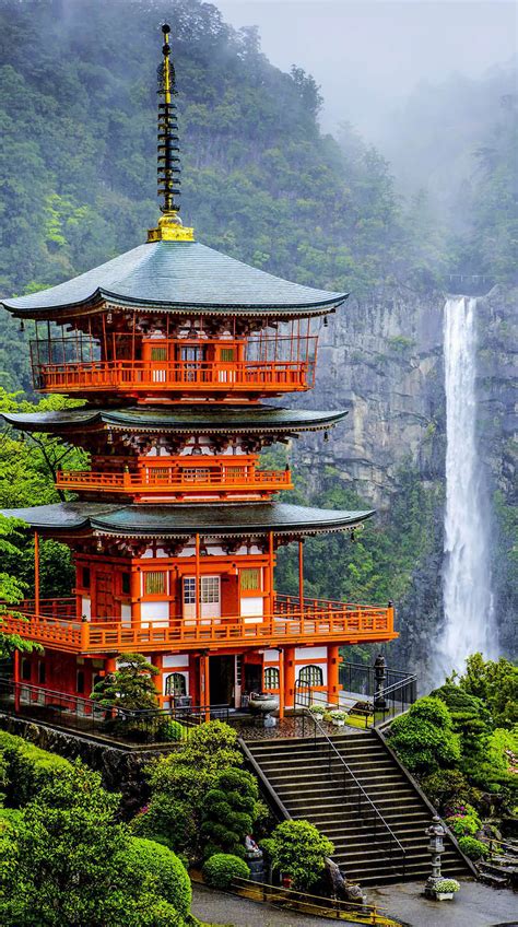 15 Stunning Locations in Japan