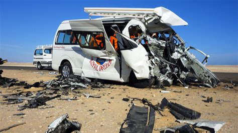 33 killed, over 40 injured in fatal Egypt bus crash — RT News