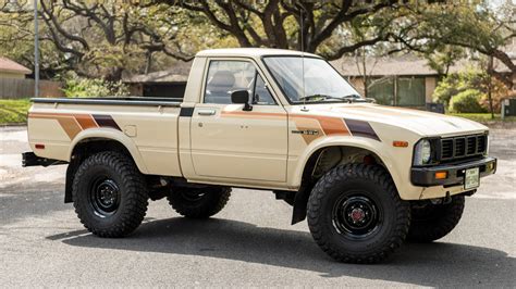 1983 Toyota Pickup 4x4 Is Retro Truck Perfection, For Sale