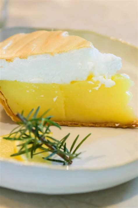 Perfect Lemon Pie Filling - IzzyCooking