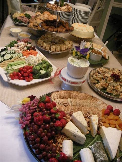 Buffet table decorating ideas – how to set elegant arrangements