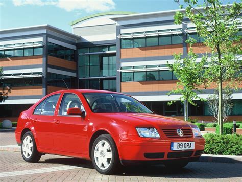 Volkswagen Bora Saloon Review (1999 - 2005) | Parkers