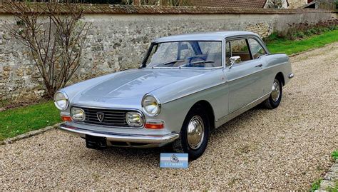 For Sale: Peugeot 404 Coupé (1967) offered for AUD 45,548