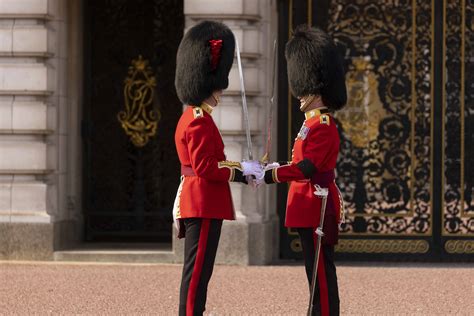 Buckingham Palace sees first new changing of the guard for King Charles ...