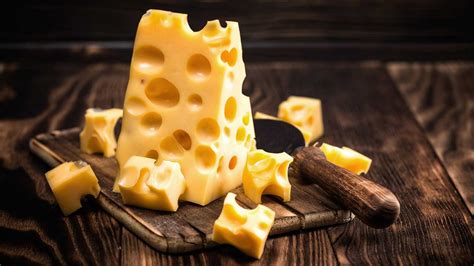 The 9 Healthiest Types of Cheese