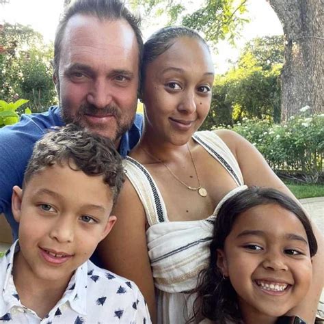 Tamera Mowry-Housley and Daughter Ariah Dance in Matching 'Dream ...