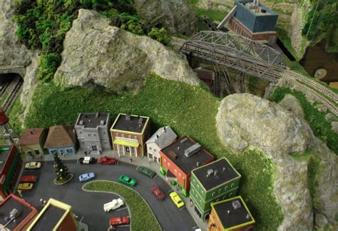 #modeltrainlayouts | Z scale trains, Train layouts, Model trains