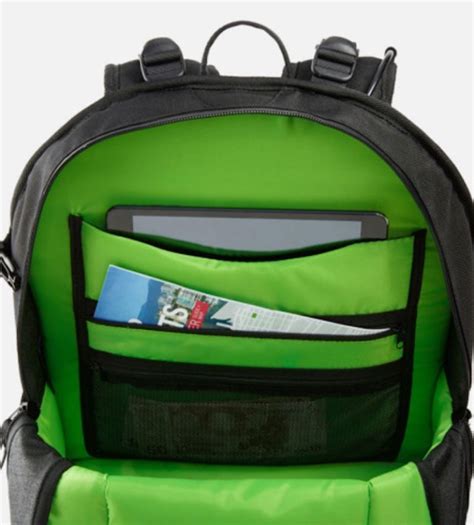 Paxis Backpack: The Convenient Backpack With a Moving Compartment