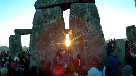 Sunrise at Stonehenge Winter Solstice, 2012 - YouTube