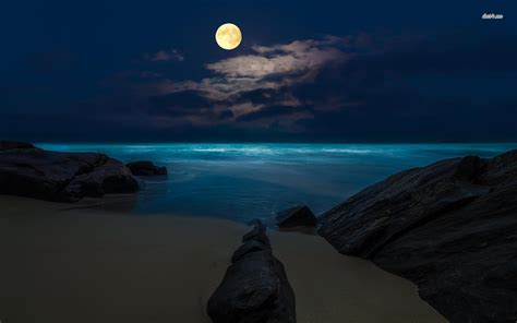 🔥 [40+] Moon Over Ocean Wallpapers | WallpaperSafari