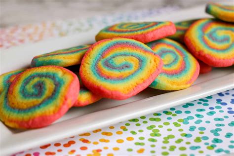 Delicious Rainbow Sugar Cookies - Hispana Global