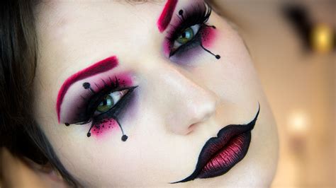 25 Harley Quinn Halloween Makeup Ideas - Flawssy