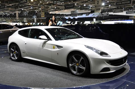 Dream Cars: Ferrari FF Review