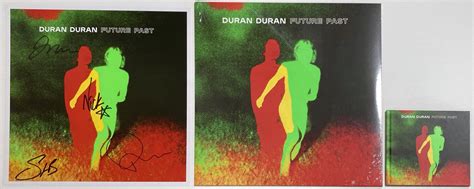 Lot 336 - DURAN DURAN - FUTURE PAST SIGNED INSERT.