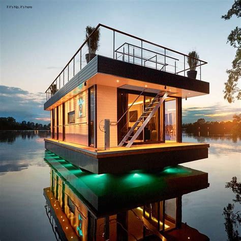 Eco-Friendly Rev House Houseboats Are Floating Luxury | Hausboot wohnen ...